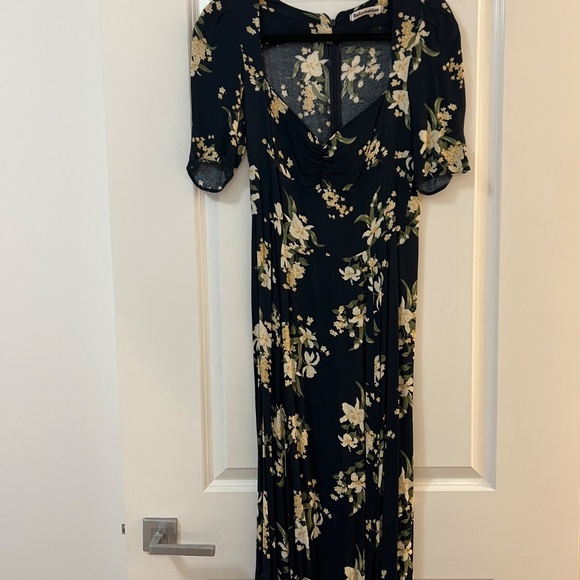 Reformation Matin Dress - Size 8 - Picture 2 of 2